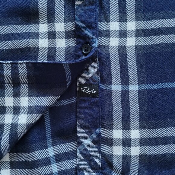 NWT Rails Hunter Plaid Flannel Button Down Oversized Fit In Navy/Sky/Coal Sz XS - Picture 5 of 14